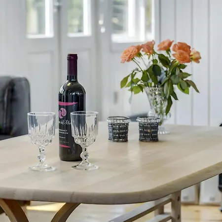 Tyyni - 75m From The Sea By Interhome