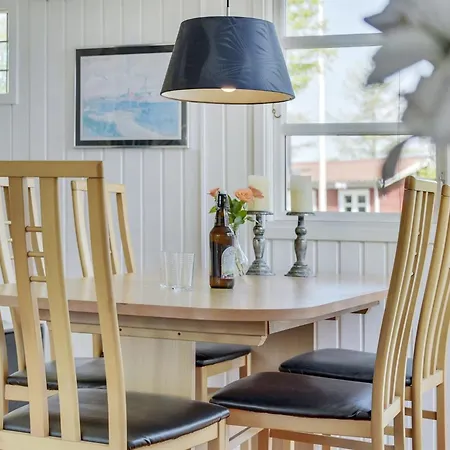 Tyyni - 75m From The Sea By Interhome *